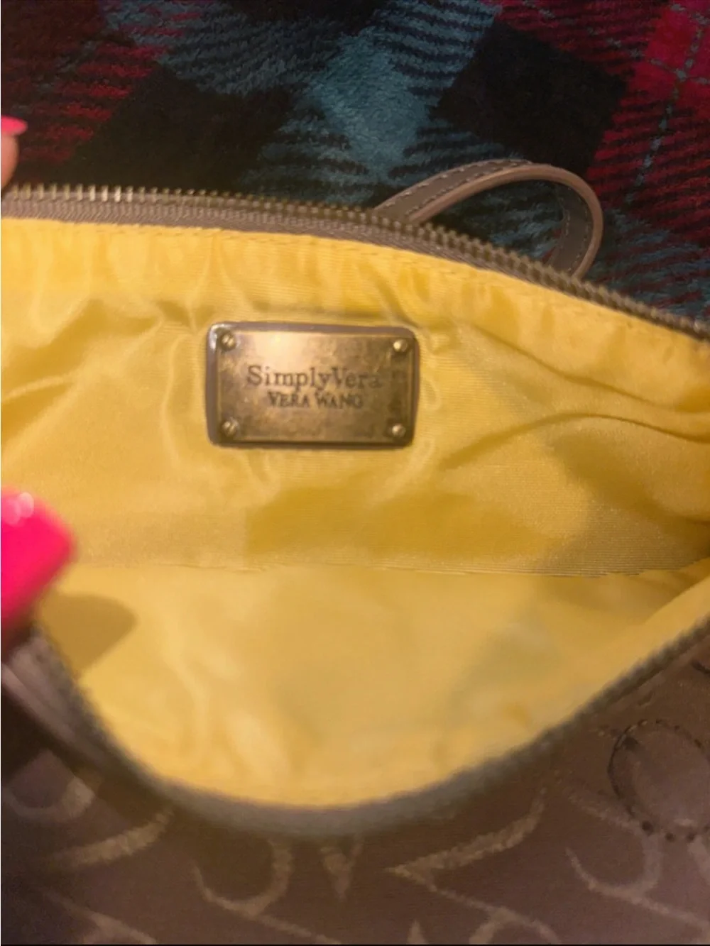 Simply Vera Vera Wang compact wristlet